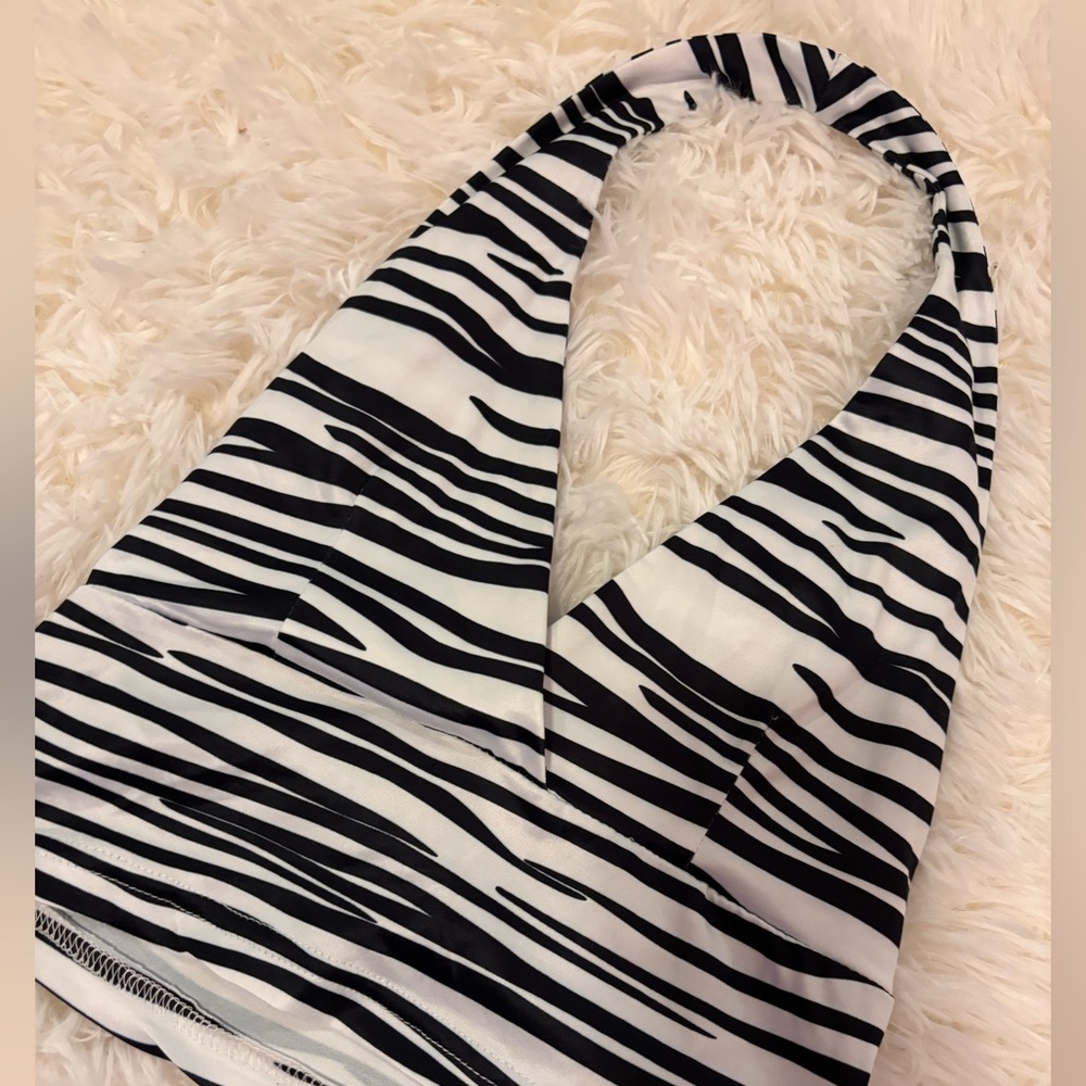 Zebra crop top